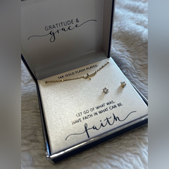 NWT GRATITUDE & GRACE 14K GOLD FLASH PLATED CROSS NECKLACE + EARRINGS SET - Picture 2 of 5